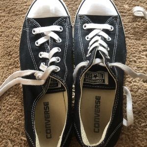 Black converse one star shoes